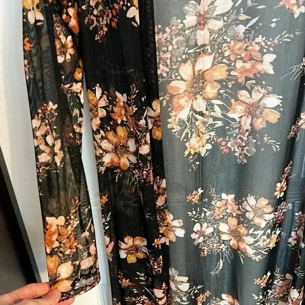 Shirt - Picture 2 of 5